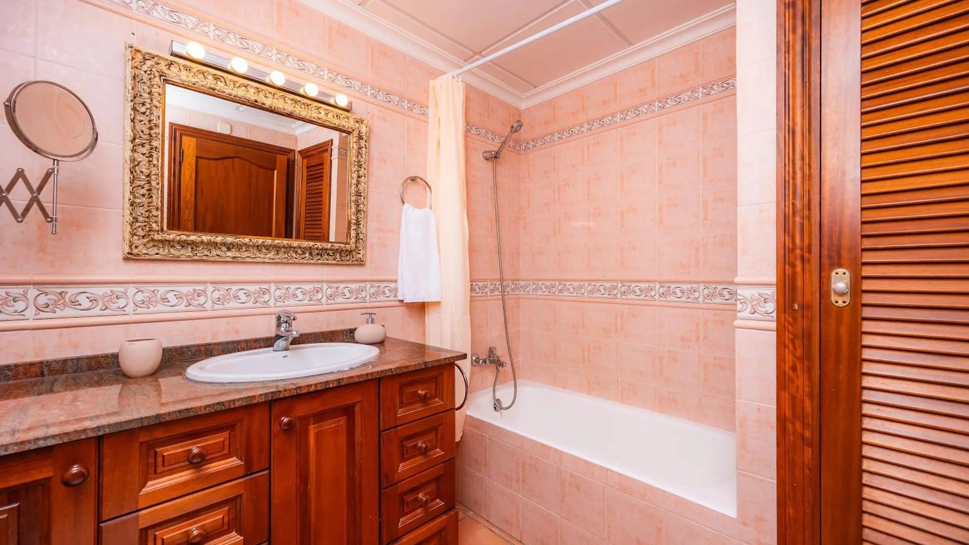 Dofi Villa Cala Millor  Spain